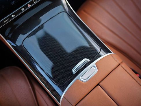 Used 2022 Mercedes-Benz S 500 4MATIC image 32
