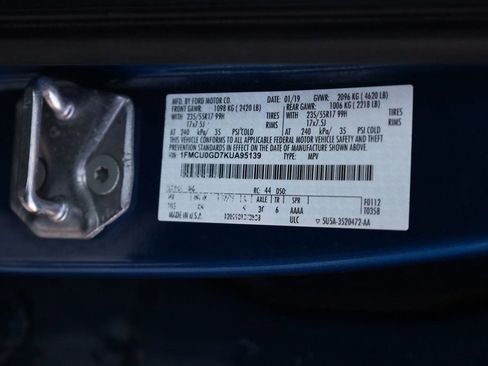 Used 2019 Ford Escape SE image 13