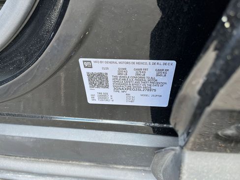 Used 2025 Chevrolet Equinox LT image 29