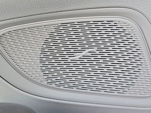 Used 2023 Mercedes-Benz C 300 C 300 image 24