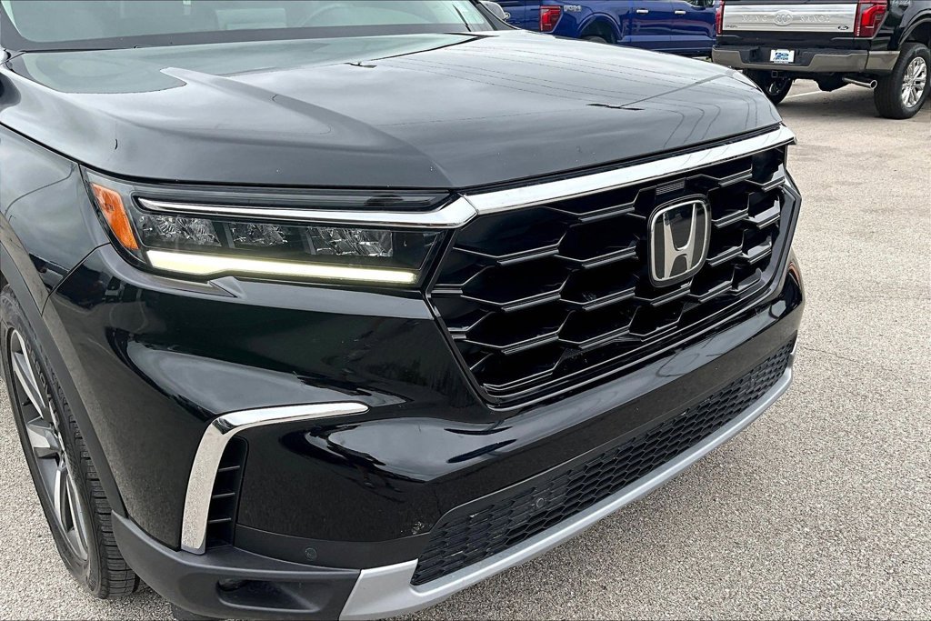 Used 2023 Honda Pilot Touring image 31