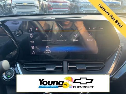 New 2026 Chevrolet Trax RS w/ Sunroof Package FWD image 24