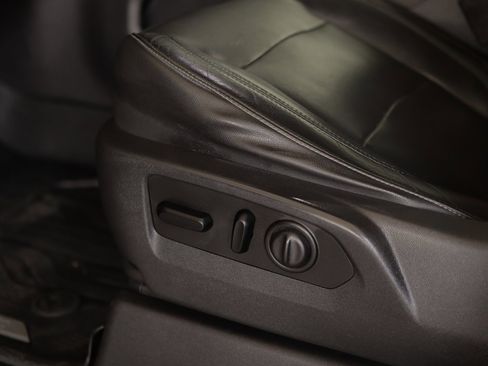 Used 2019 GMC Sierra 1500 SLT w/ SLT Premium Package image 22