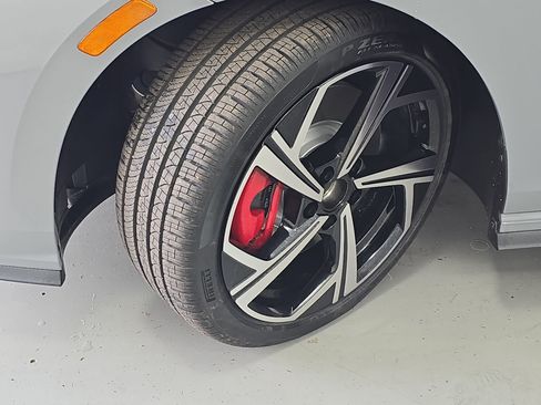 New 2026 Volkswagen GTI SE FWD image 32