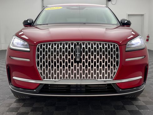 Used 2025 Lincoln Corsair FWD image 14