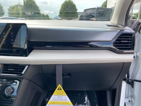 New 2025 Volkswagen Taos S image 48