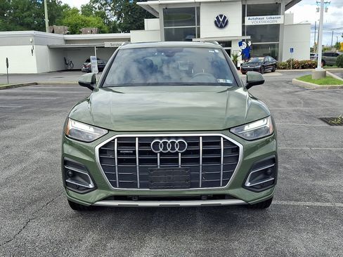 Used 2023 Audi Q5 2.0T Premium w/ Convenience Package AWD/4WD image 2