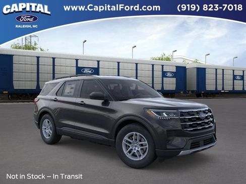 New 2026 Ford Explorer Active RWD image 7