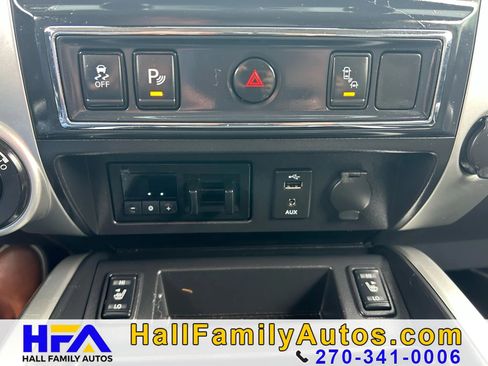 Used 2016 Nissan Titan SL AWD/4WD image 25