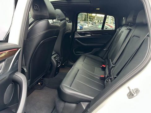 Used 2025 BMW X4 xDrive30i image 11