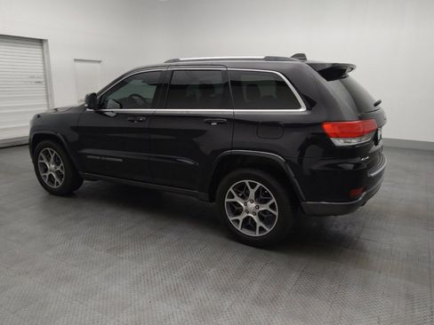 Used 2018 Jeep Grand Cherokee Limited image 3