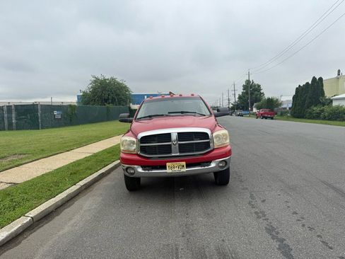 Used 2006 Dodge Ram 3500 Truck SLT image 3