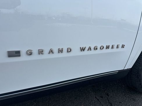 Used 2022 Jeep Grand Wagoneer Series III image 48