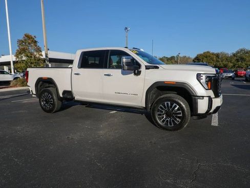 Used 2024 GMC Sierra 2500 Denali Ultimate image 12