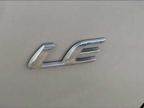 Used 2024 Toyota Corolla LE FWD image 10