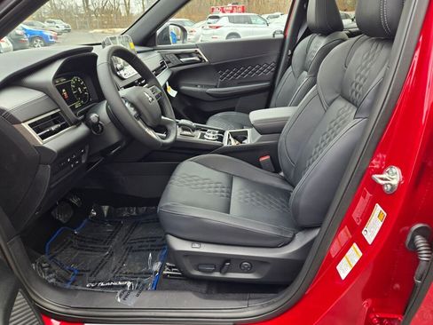 New 2025 Mitsubishi Outlander SEL Black Edition image 17