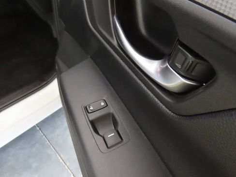Used 2025 Honda CR-V Sport image 42