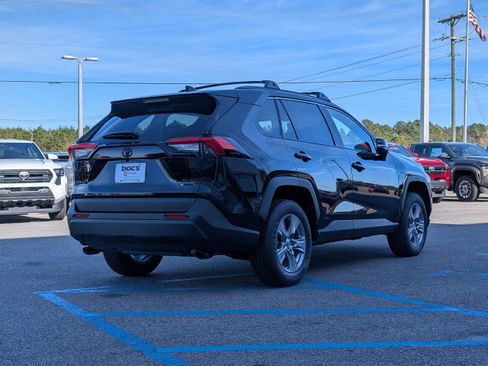 New 2025 Toyota RAV4 XLE image 5