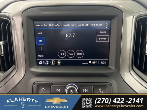 Used 2025 Chevrolet Silverado 1500 W/T image 22