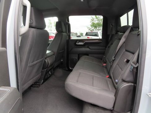Used 2025 GMC Sierra 2500 SLE w/ SLE Value Package; AWD/4WD image 40