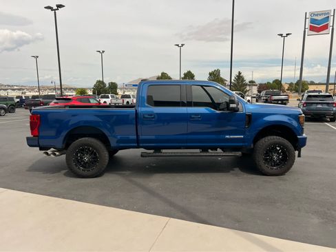 Certified 2022 Ford F350 Lariat w/ Black Appearance Package AWD/4WD image 6