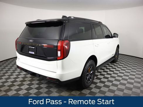 New 2026 Ford Expedition Tremor image 3