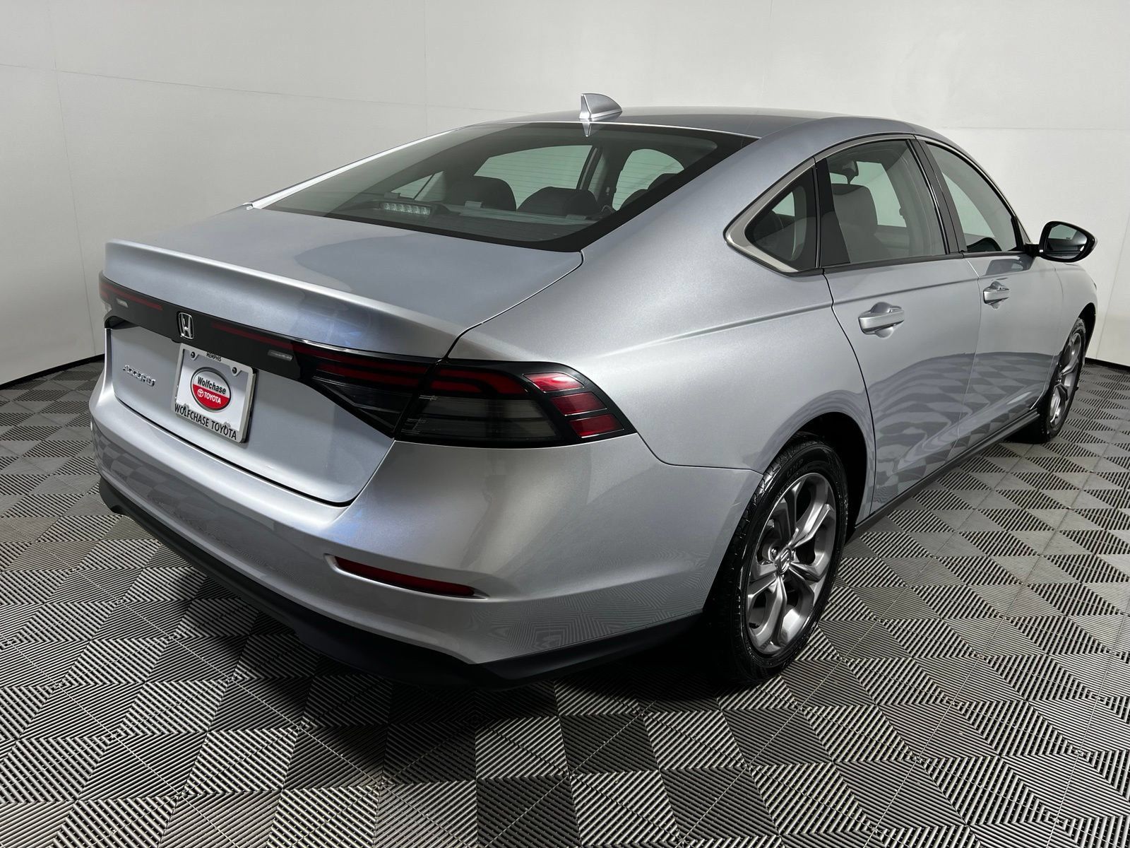Used 2024 Honda Accord EX image 5