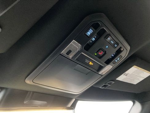 Used 2024 Toyota Tundra Platinum image 28