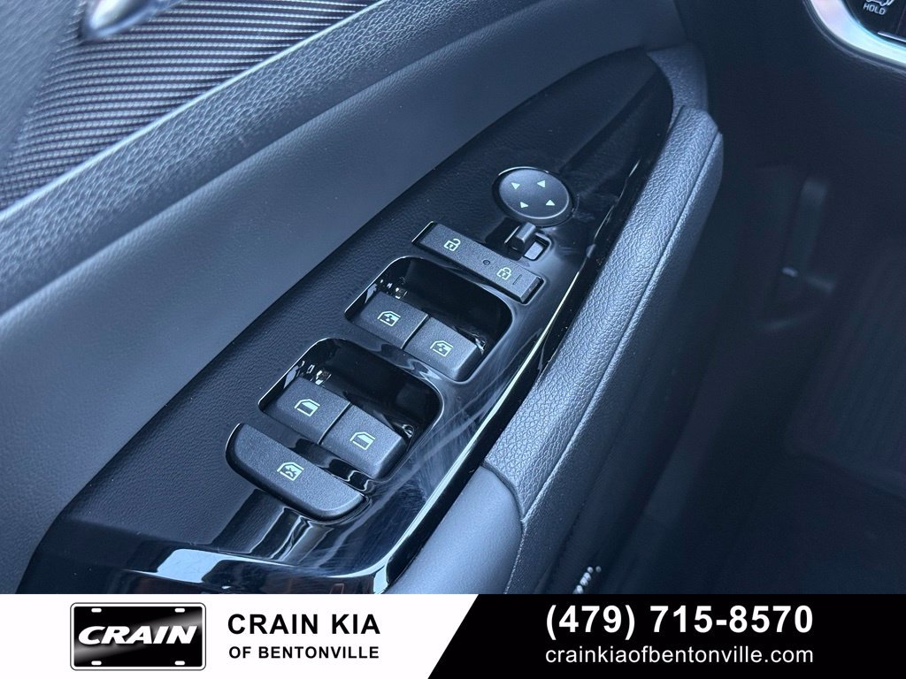 Certified 2025 Kia Sportage SX FWD image 10