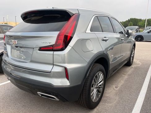 Used 2024 Cadillac XT4 Premium Luxury AWD/4WD image 3