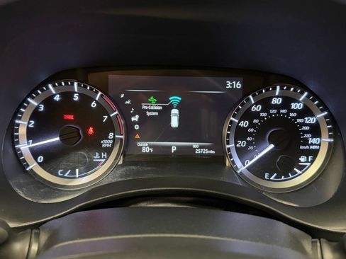 Used 2023 Toyota Highlander L FWD image 25