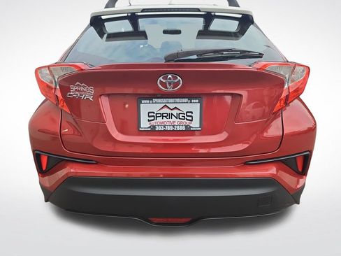 Used 2018 Toyota C-HR XLE FWD image 7