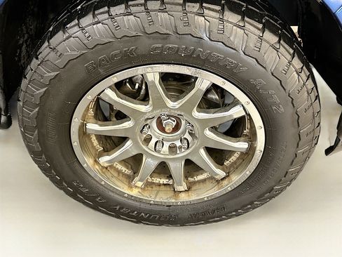 Used 2011 RAM 1500 Laramie w/ Protection Group image 11