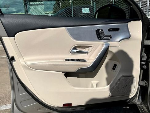 Used 2020 Mercedes-Benz A 220 image 18