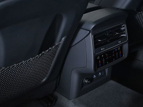 New 2026 Audi Q8 Premium Plus AWD/4WD image 17