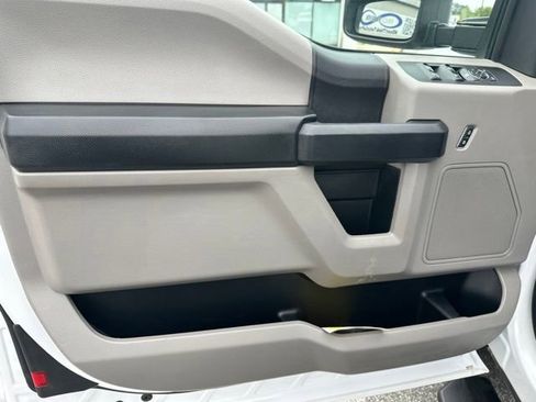 Used 2021 Ford F250 XL w/ Power Equipment Group RWD image 24