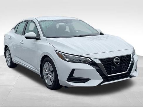 Certified 2023 Nissan Sentra S FWD image 3