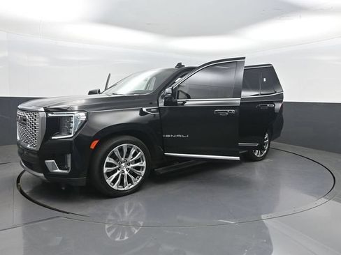 Used 2021 GMC Yukon Denali w/ Denali Ultimate Package AWD/4WD image 36