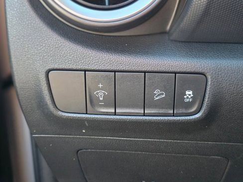 Certified 2022 Hyundai Kona SEL image 31