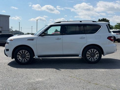 Used 2023 Nissan Armada SL w/ Midnight Edition Package RWD image 8