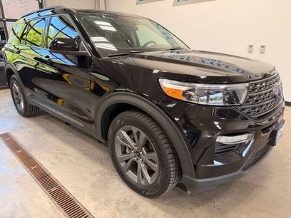 Used 2024 Ford Explorer XLT w/ XLT Sport Appearance Package