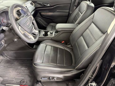 Used 2023 GMC Acadia Denali w/ Denali Ultimate Package FWD image 7