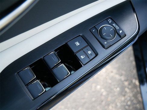 New 2025 Lexus ES 300h w/ Premium Package image 13