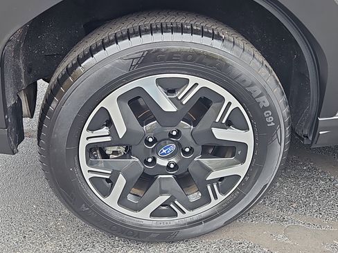 Certified 2025 Subaru Forester Premium image 27