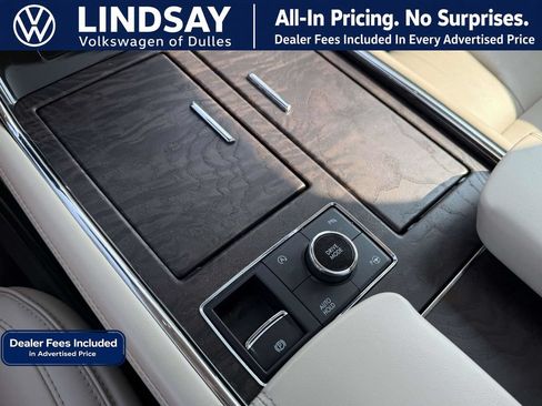 Used 2019 Lincoln Navigator L Reserve AWD/4WD image 21