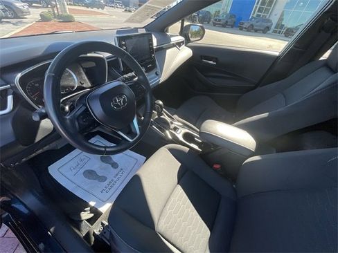 Used 2021 Toyota Corolla SE w/ SE Preferred Package image 12