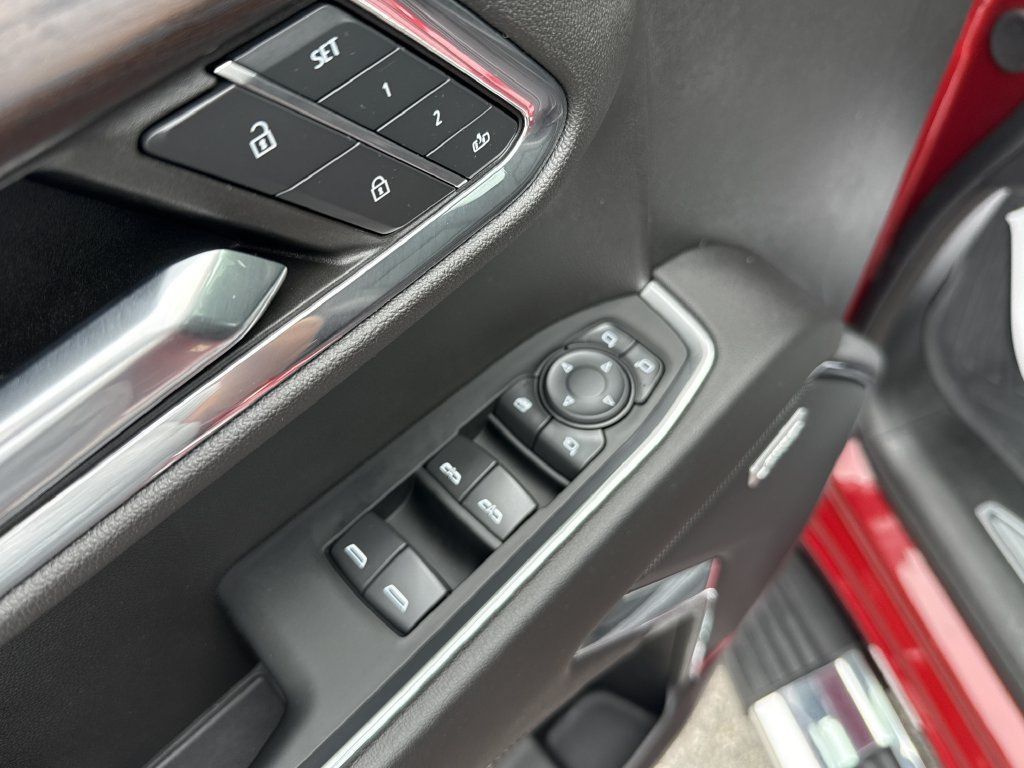Used 2024 GMC Sierra 1500 SLT w/ SLT Convenience Package AWD/4WD image 18