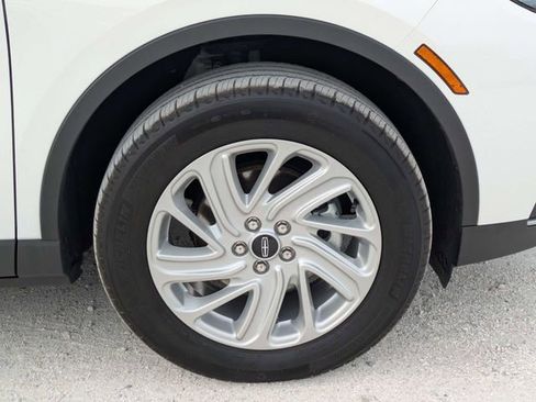 Used 2025 Lincoln Corsair FWD image 10