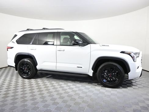 Used 2025 Toyota Sequoia Limited w/ TRD Off-Road Package AWD/4WD image 8