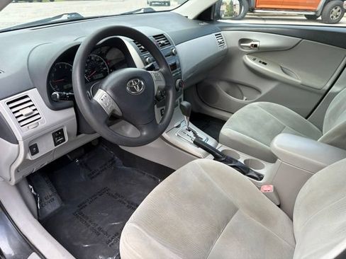 Used 2011 Toyota Corolla LE FWD image 9